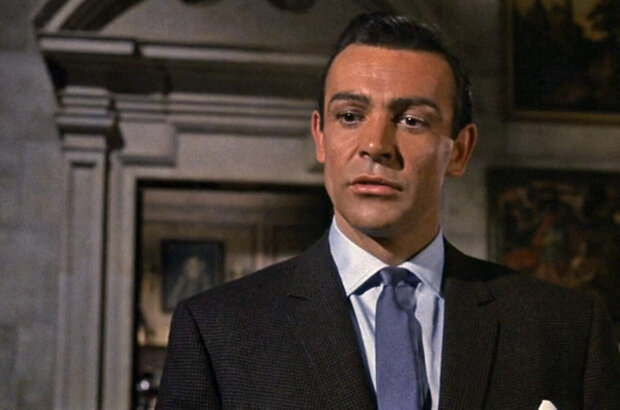 Woman of Straw (1964) - photo 2