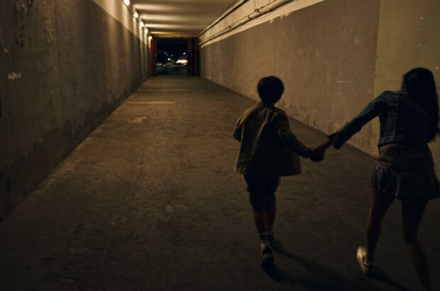 Dark Glasses (2022) - photo 12