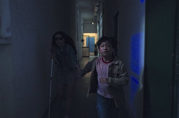 Dark Glasses (2022) - photo 34