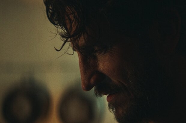 Dark Glasses (2022) - photo 19