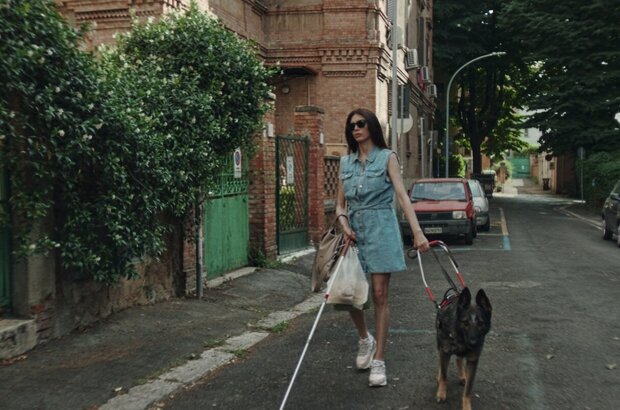 Dark Glasses (2022) - photo 28