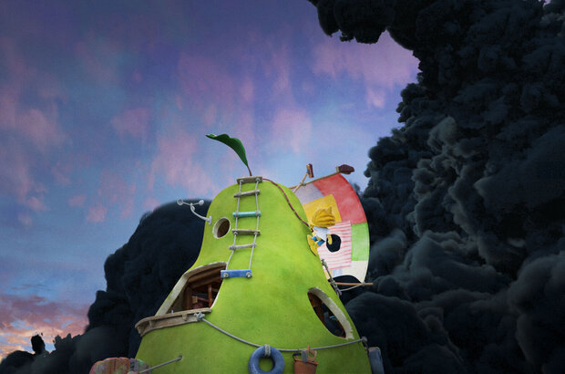 The Incredible Story of the Giant Pear (2017) - photo 21