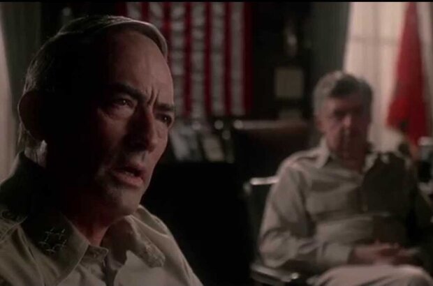 MacArthur (1977) - photo 4