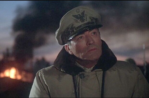 MacArthur (1977) - photo 6