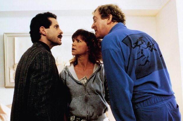 Surrender (1987) - photo 4