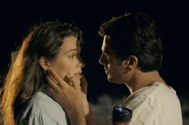 Committed (2014) - photo 6