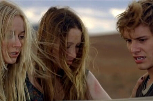 Road Kill (2009) - photo 10