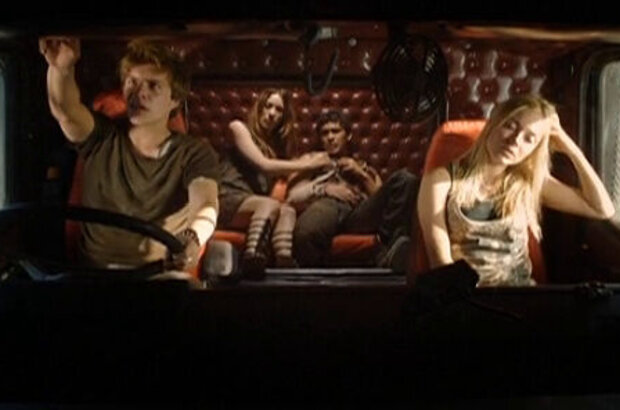 Road Kill (2009) - photo 1
