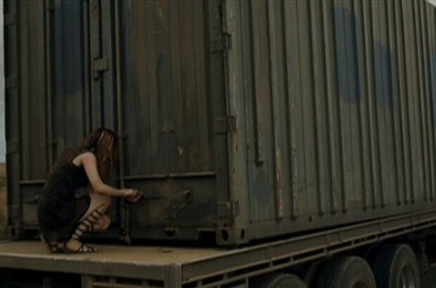 Road Kill (2009) - photo 9