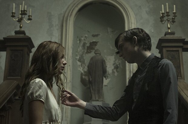 The Lodgers (2017) - photo 1