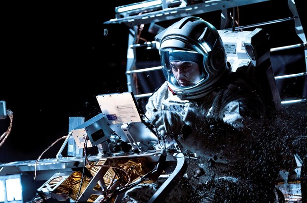 The Moon (2023) - photo 10