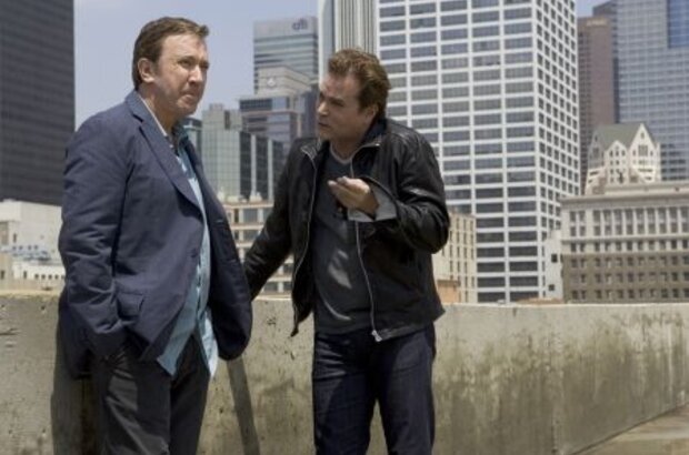Crazy on the Outside (2010) - photo 2