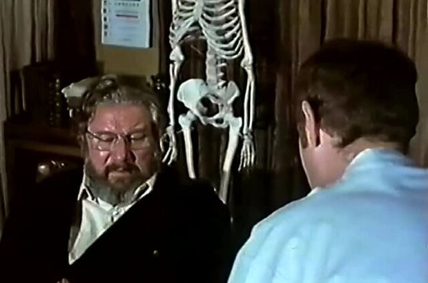 Hammersmith Is Out (1972) - photo 1