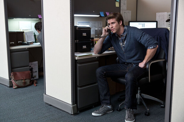 Paranoia (2013) - photo 11