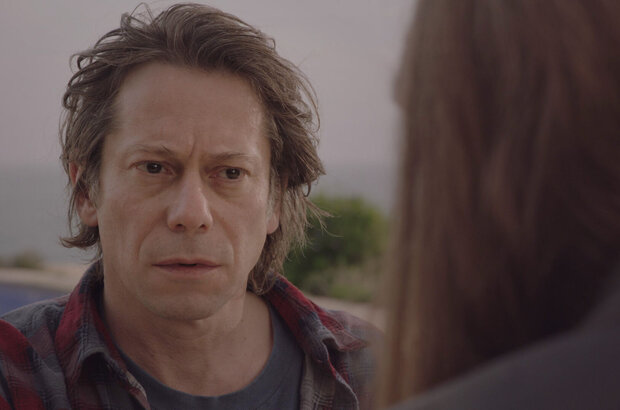 Never Ever (2016) - photo 1