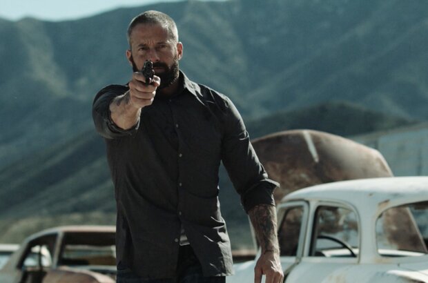 The Good, the Bad and the Dead (2015) - photo 5