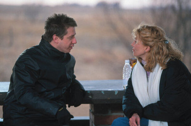 Waking Up in Reno (2002) - photo 1