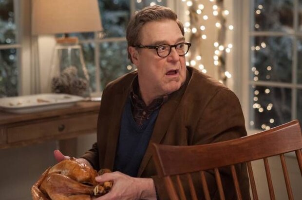 Love the Coopers (2015) - photo 10