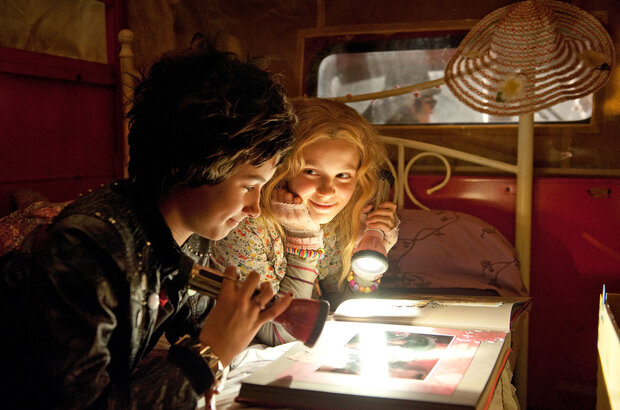 Vampire Sisters (2012) - photo 19