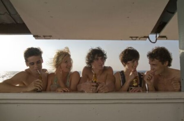 School's Out (2008) - photo 4