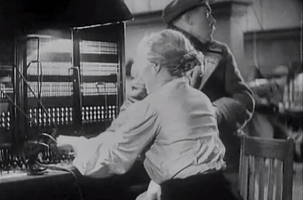 Lenin in October (1937) - photo 5