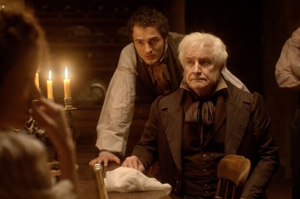 Beauty and the Beast (2014) - photo 17