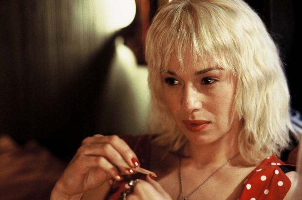Bear's Kiss (2002) - photo 4