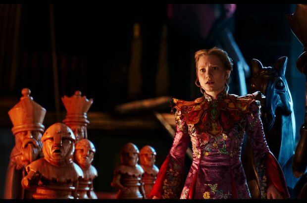 Alice Through the Looking Glass (2016) - photo 6