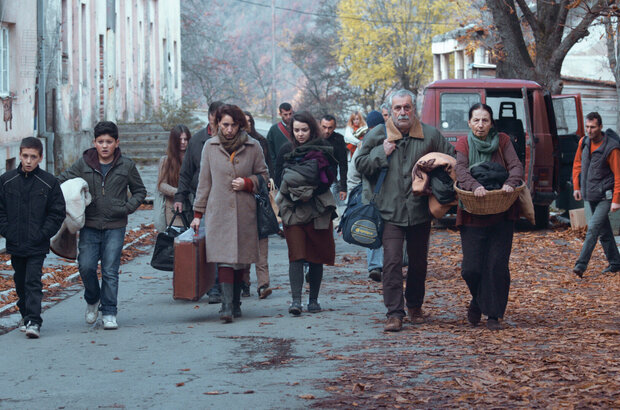 The Surprise (2015) - photo 6