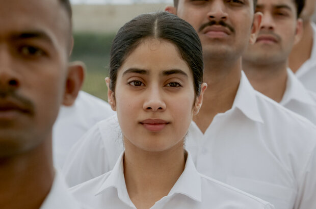 Gunjan Saxena: The Kargil Girl (2020) - photo 6