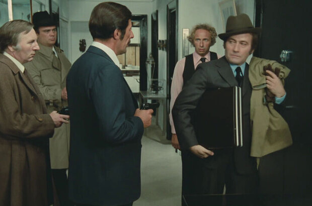 Возвращение высокого блондина (1974) - фото 3