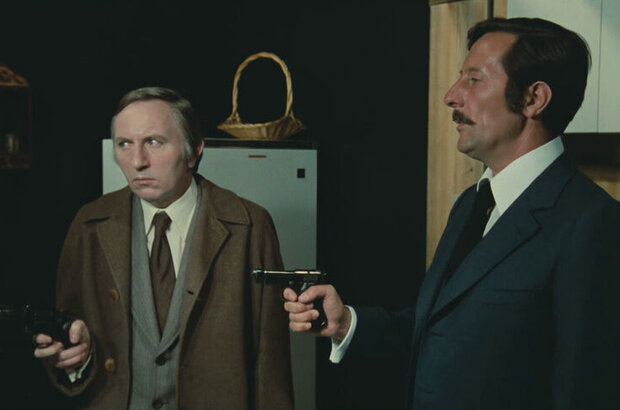 Возвращение высокого блондина (1974) - фото 9