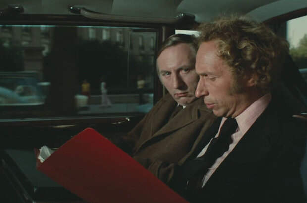 Возвращение высокого блондина (1974) - фото 6