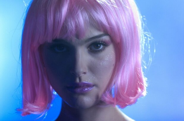 Closer (2004) - photo 2