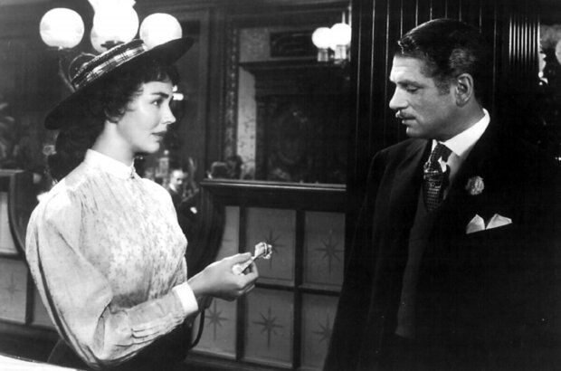 Carrie (1952) - photo 6