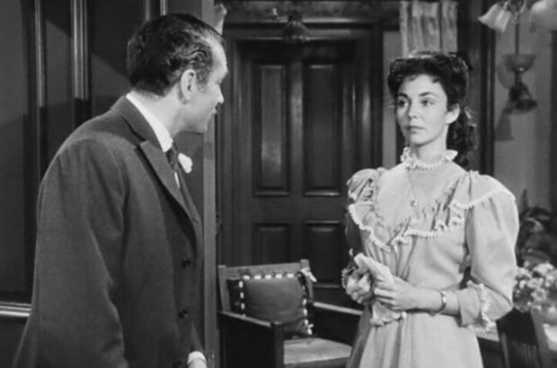 Carrie (1952) - photo 3