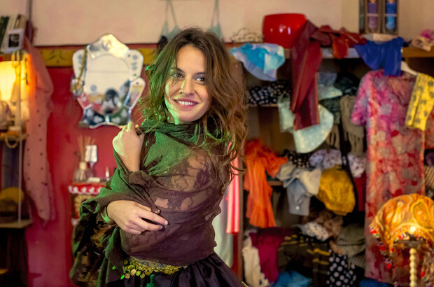 The Bra (2020) - photo 7