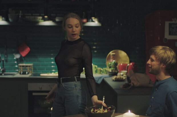 Side Effects (2020) - photo 4