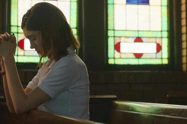 Yes, God, Yes (2020) - photo 4