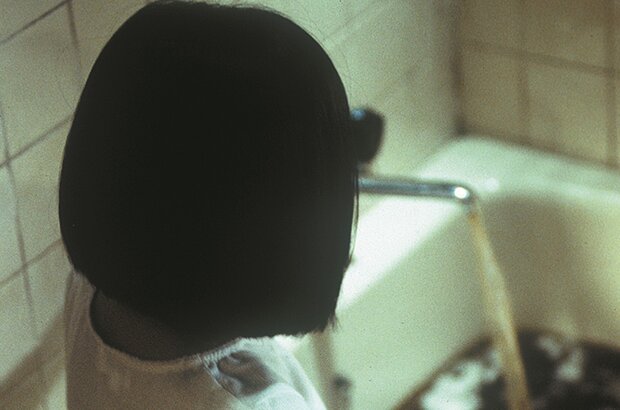 Dark Water (2002) - photo 2