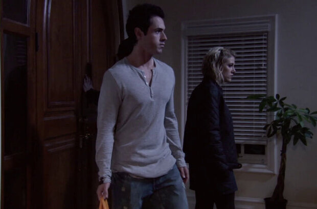 Infection: The Invasion Begins (2010) - photo 8