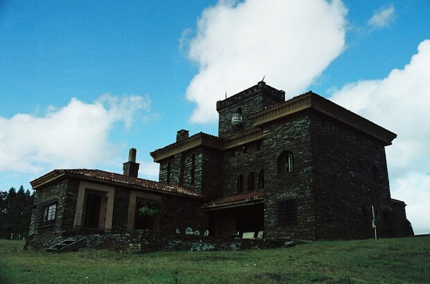 Beyond the Road (2010) - photo 4