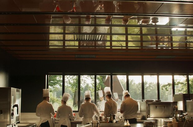 Menus-Plaisirs - Les Troisgros (2023) - фото 5
