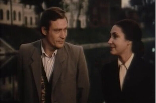 Date (1982) - photo 4
