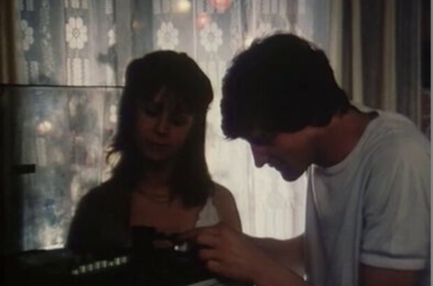 Date (1982) - photo 2