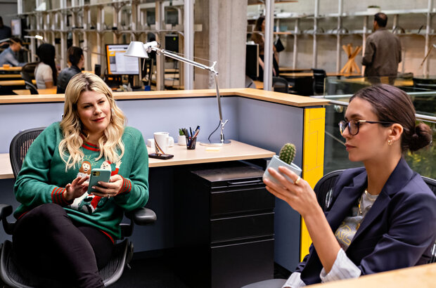 Love Hard (2021) - photo 2