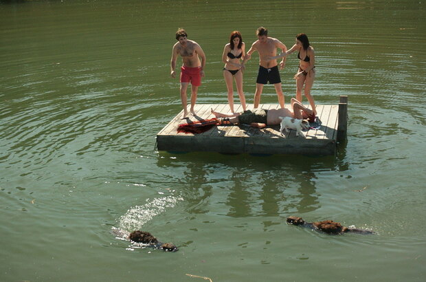 Zombeavers (2014) - photo 3