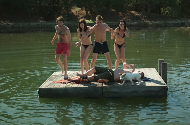 Zombeavers (2014) - photo 2
