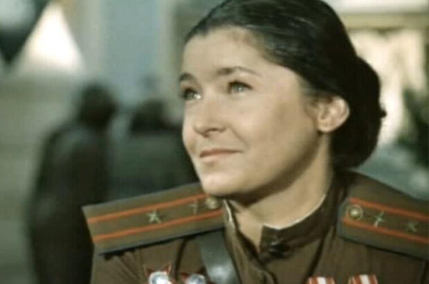 V nebe 'Nochnye vedmy' (1981) - photo 2