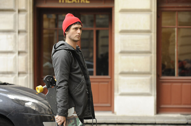 Hand in Hand (2012) - photo 6